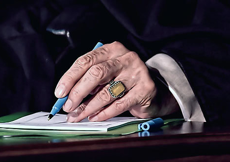 Image-hand-01